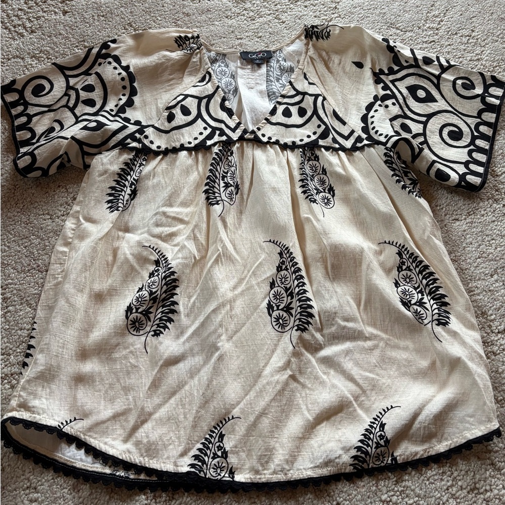 Womens Cream and Black Patterned Blouse